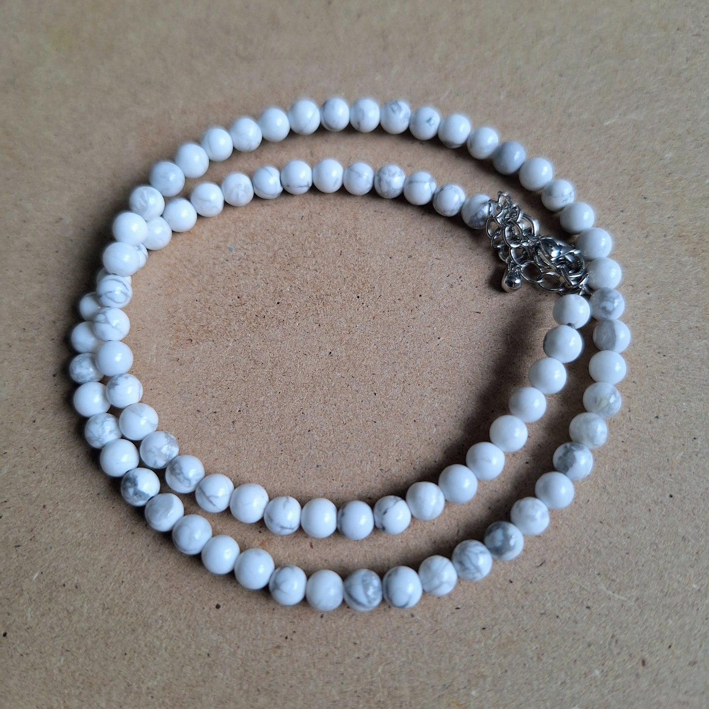 Howlite 4mm bead choker necklace