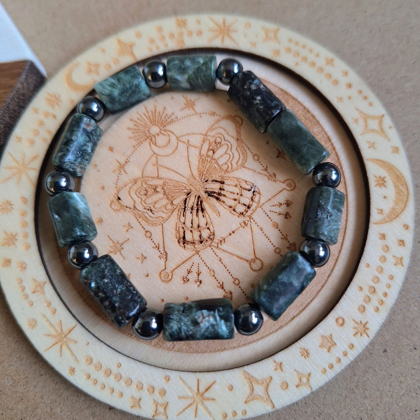 Seraphinite and Hematite Beaded Bracelet 🧝♀️🖤