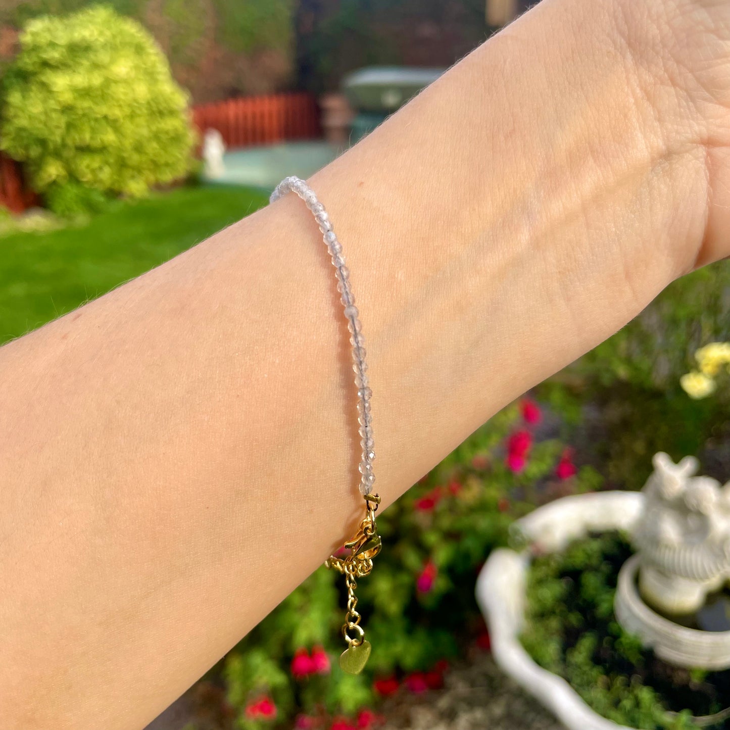 Labradorite Minimalist Bracelet π