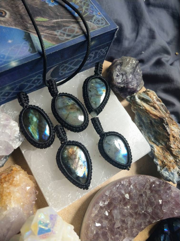 labradorite macrame necklace pendant crystal healing magic stone