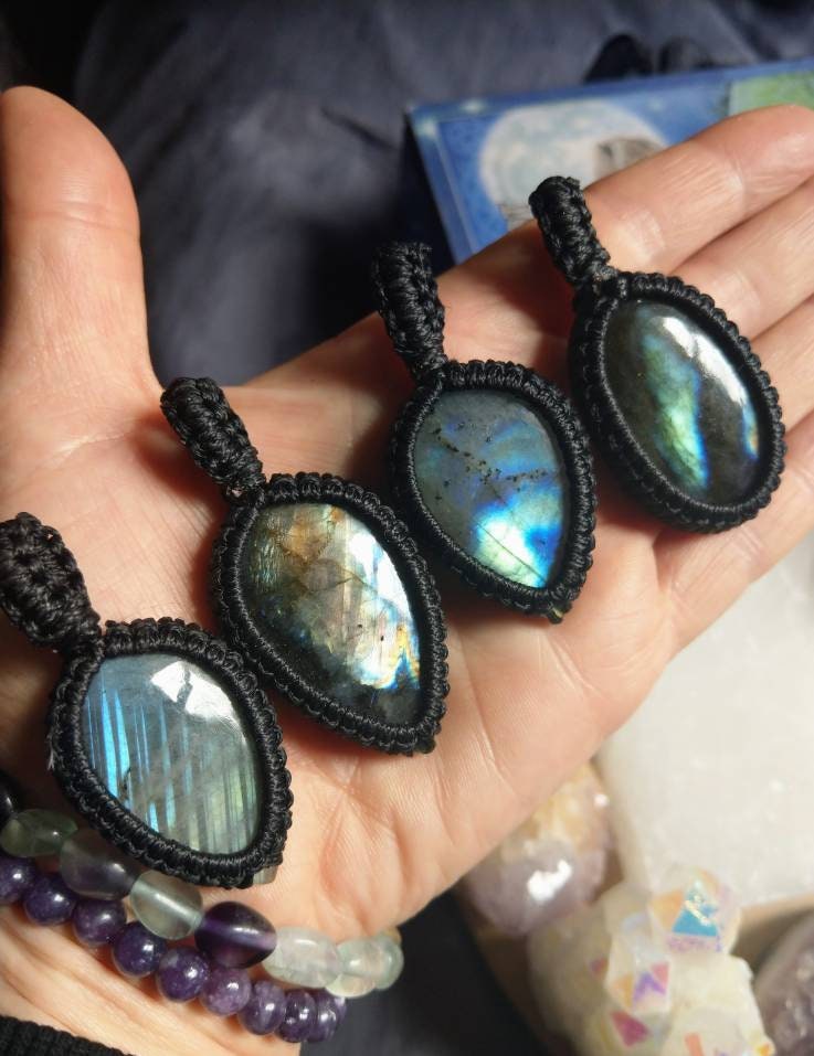 labradorite macrame necklace pendant crystal healing magic stone
