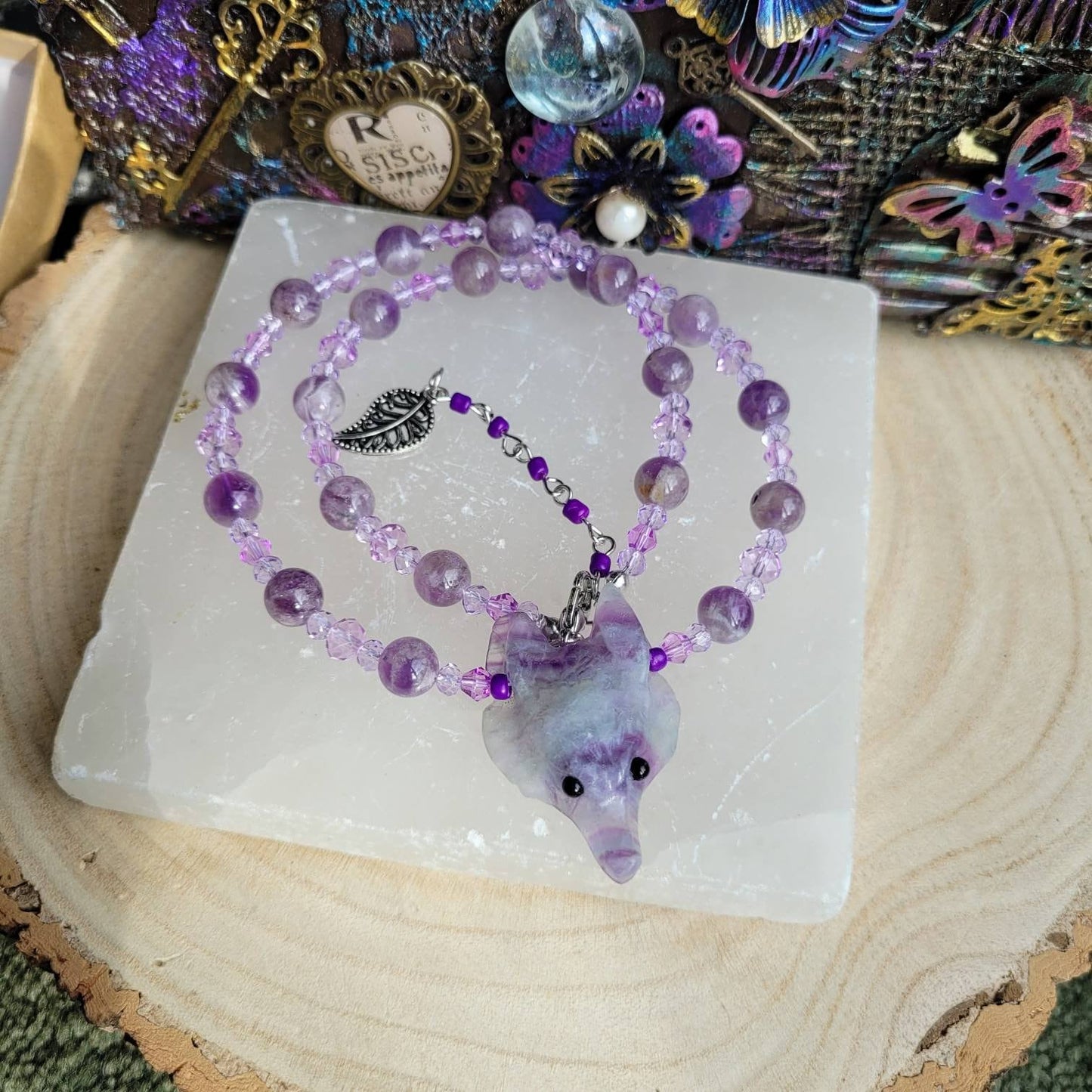 Fluorite choker wolf head necklace pendant with dream amethyst natural stone crystal healing
