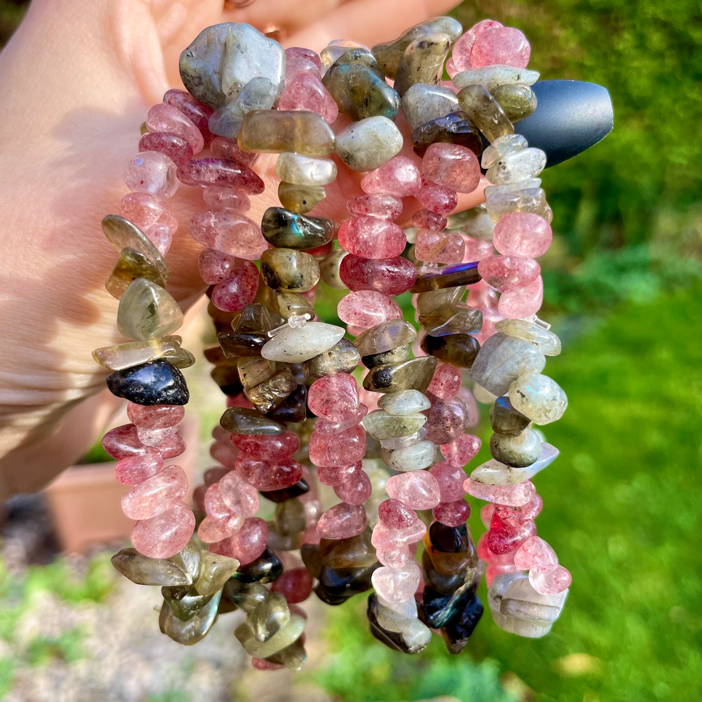 Strawberry Quartz and Labradorite Chip Bracelets ๐๐๐