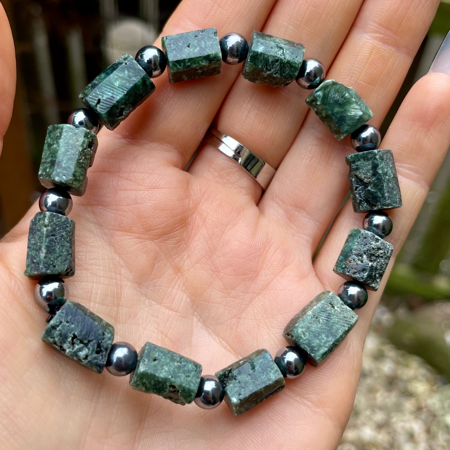 Seraphinite and Hematite Beaded Bracelet 🧝♀️🖤