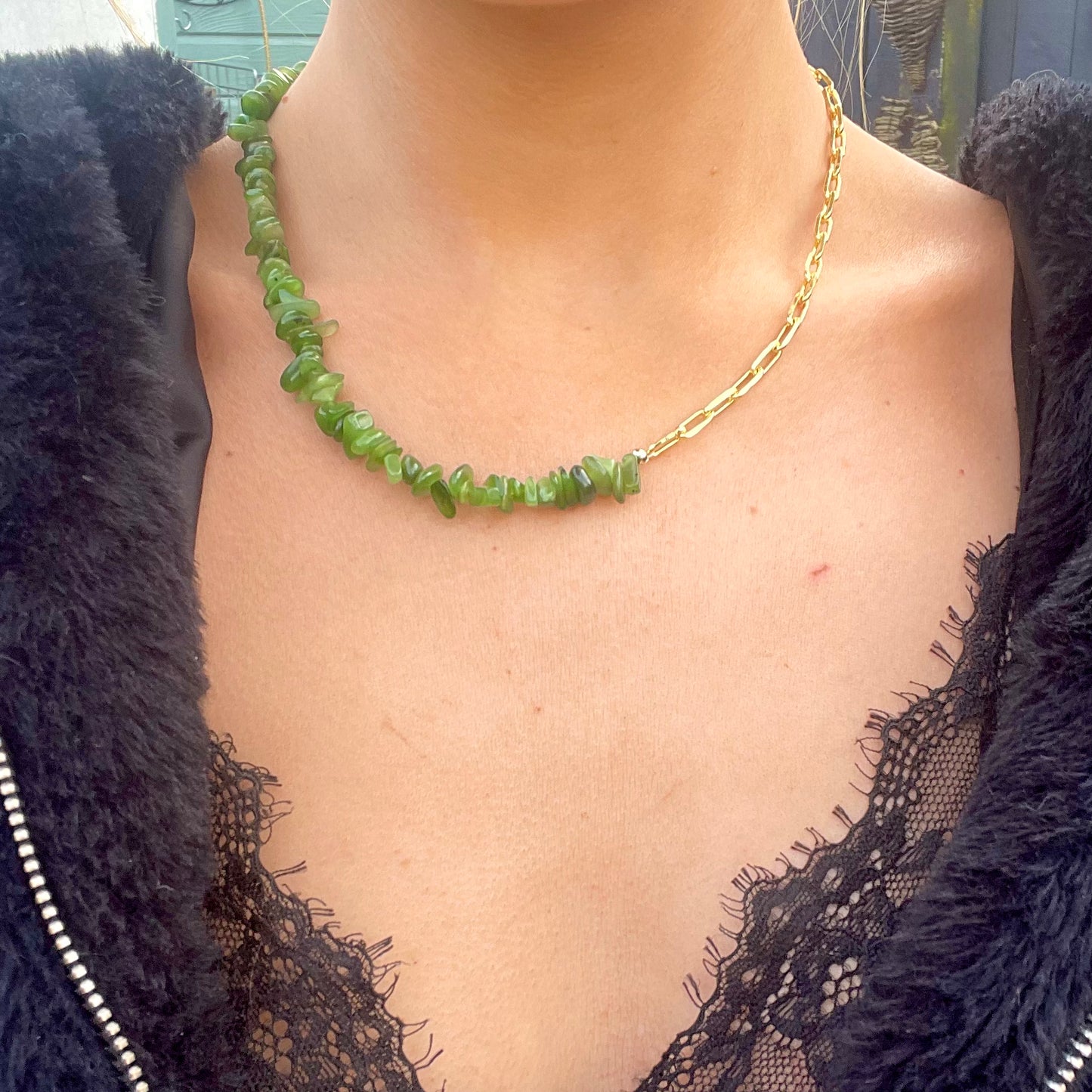Green Jade Chip Choker Necklace