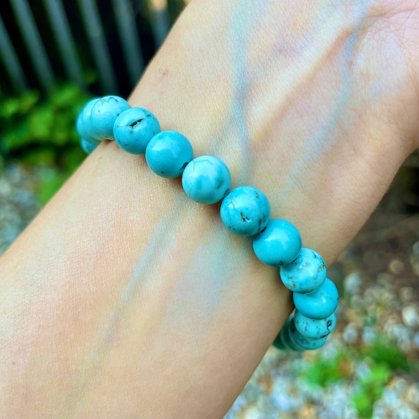 Turquoise Howlite Beaded Bracelet 🧞♂️🌊