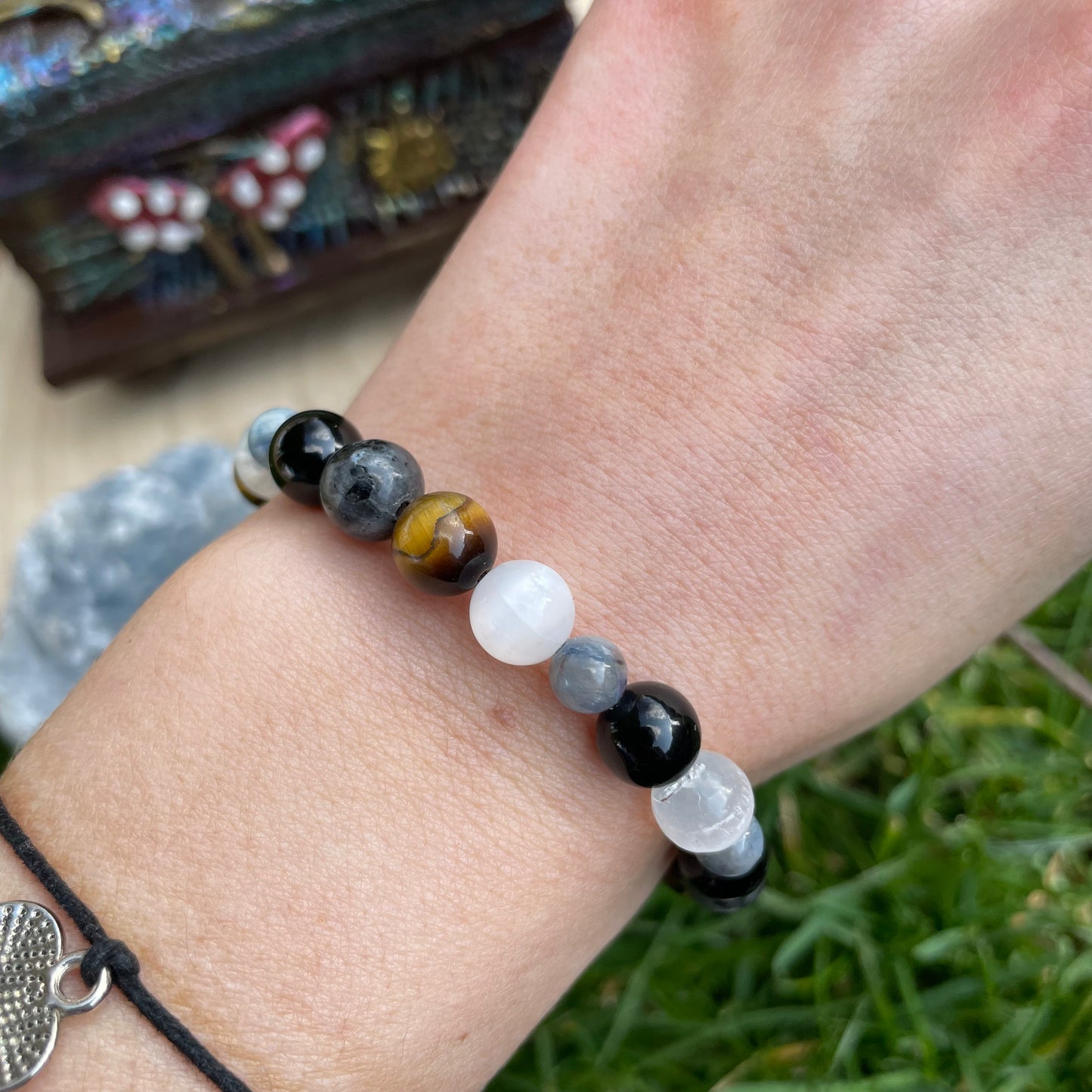 Raise Your Vibration Beaded Bracelet 💫