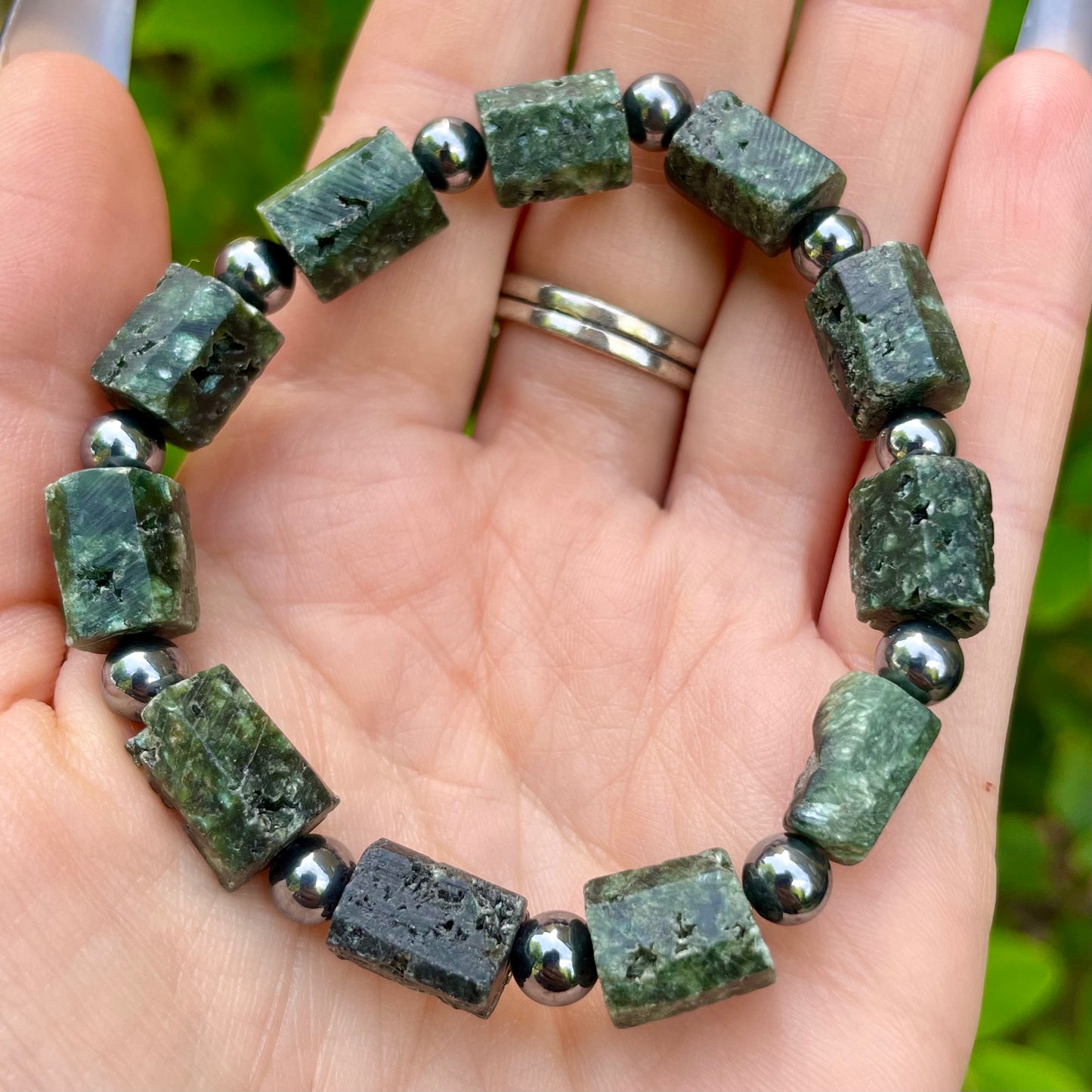 Seraphinite and Hematite Beaded Bracelet 🧝♀️🖤