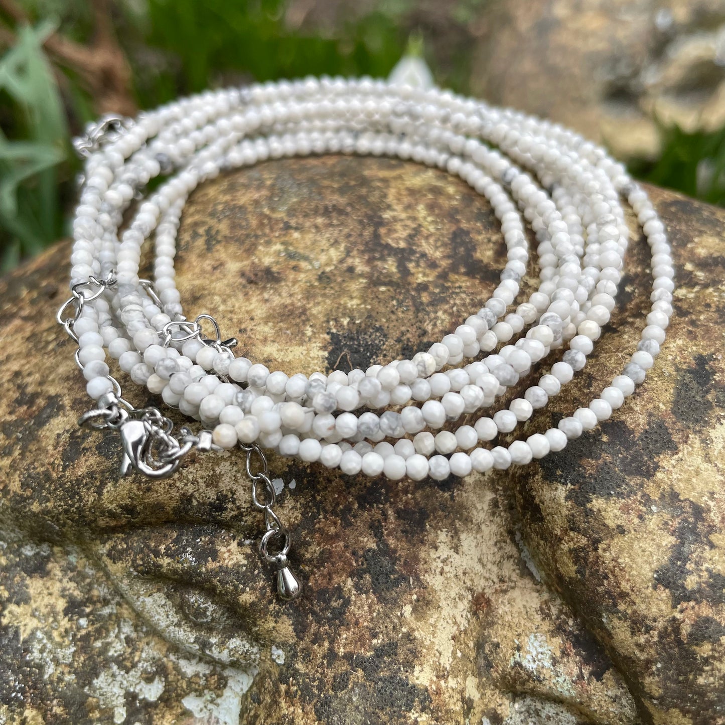 Howlite Choker Necklace
