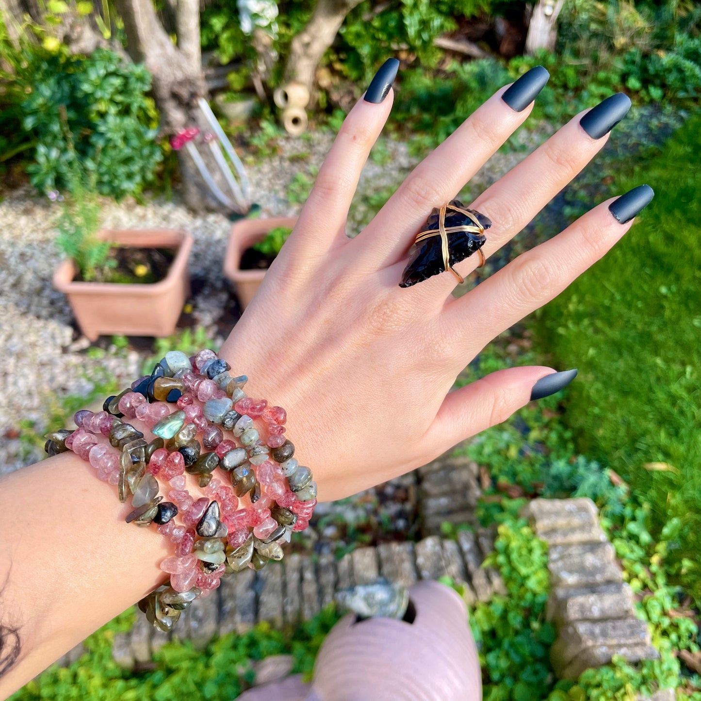 Strawberry Quartz and Labradorite Chip Bracelets ๐๐๐