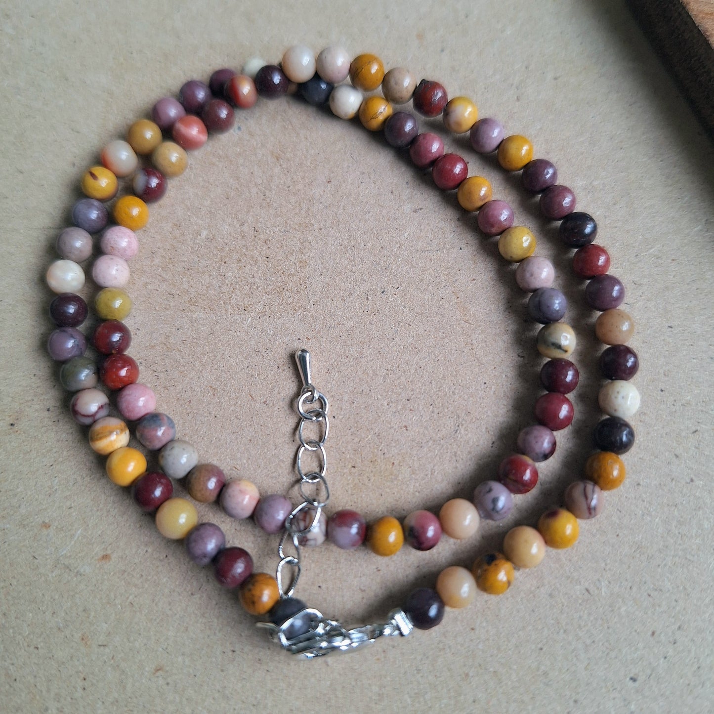Mookaite choker 4mm round beads adjustable