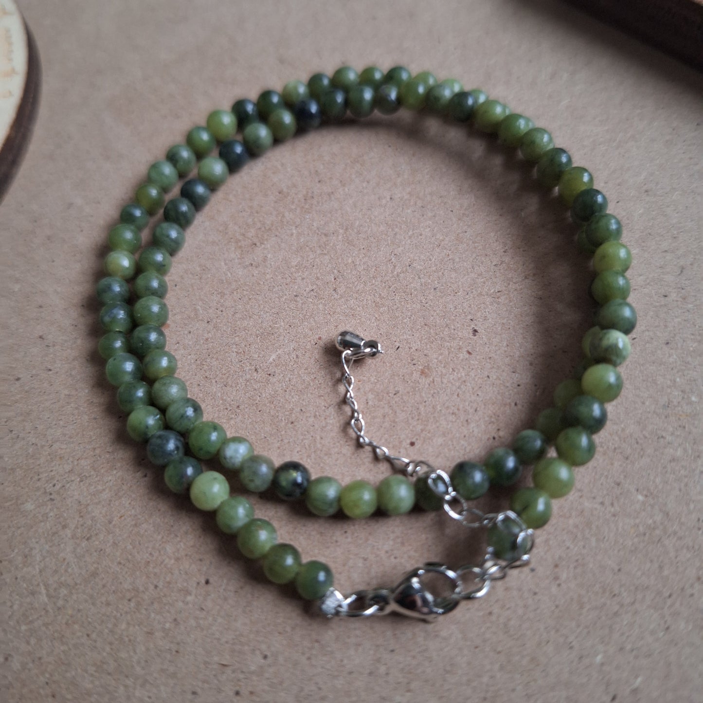 Green jade Beaded Choker Necklace