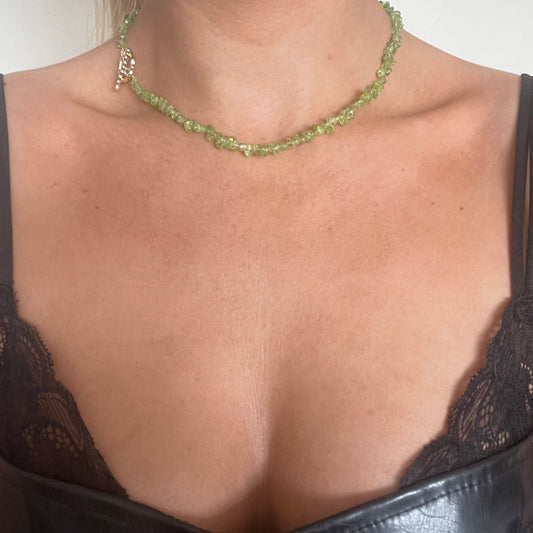 Peridot Chip Choker Necklace