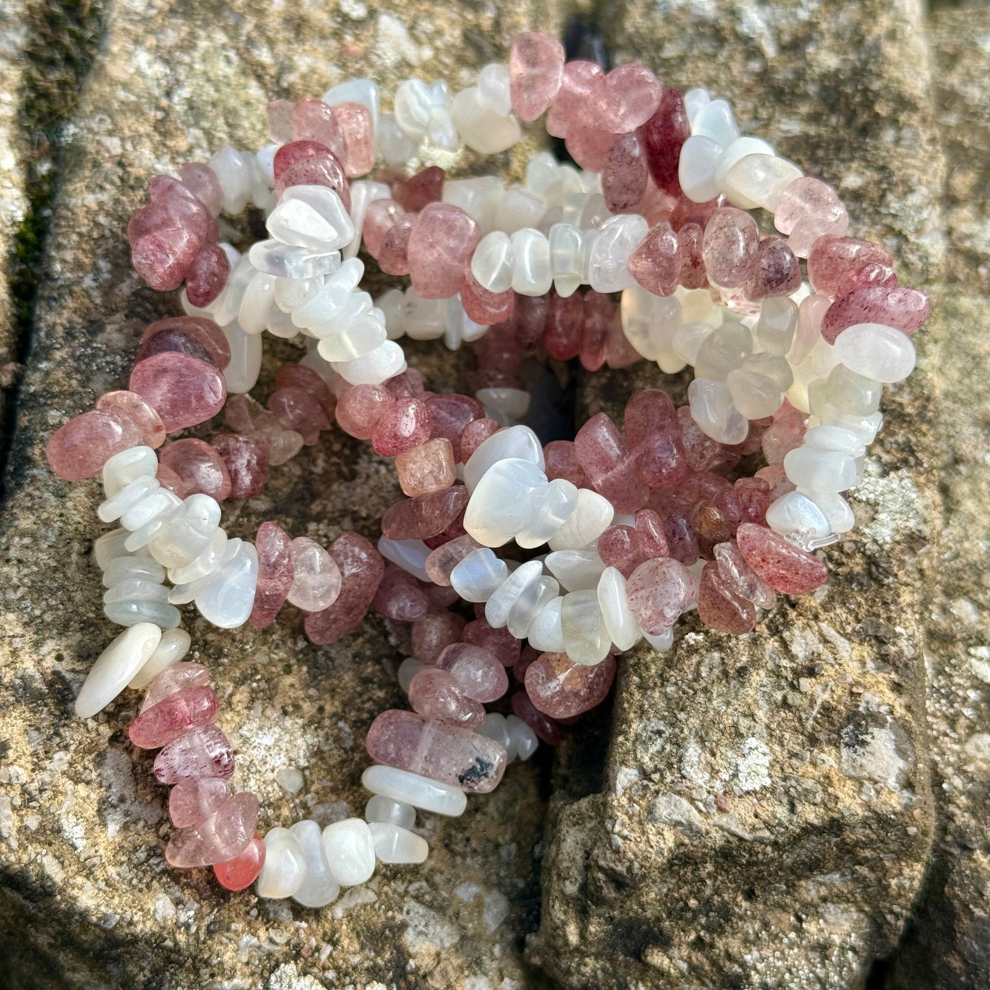 Strawberry Quartz and Moonstone Chip Bracelet