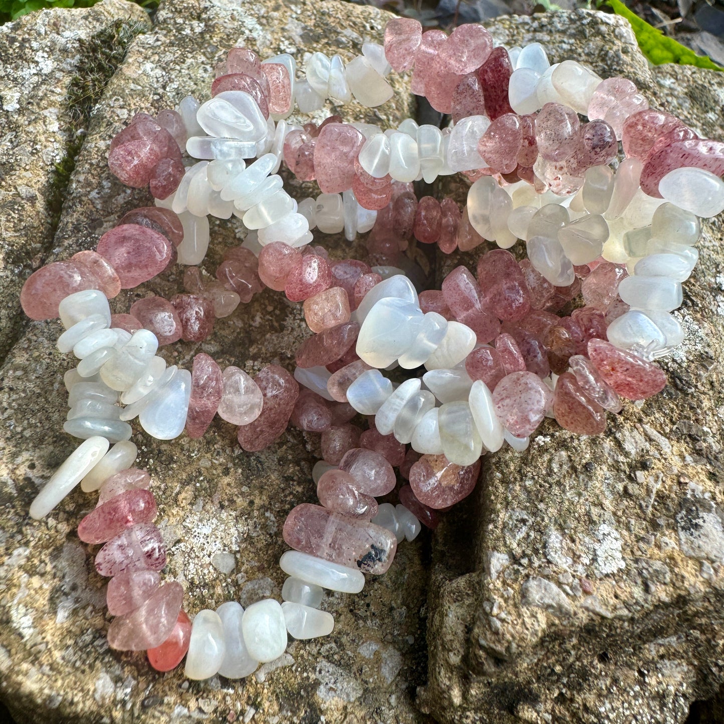 Strawberry Quartz and Moonstone Chip Bracelet