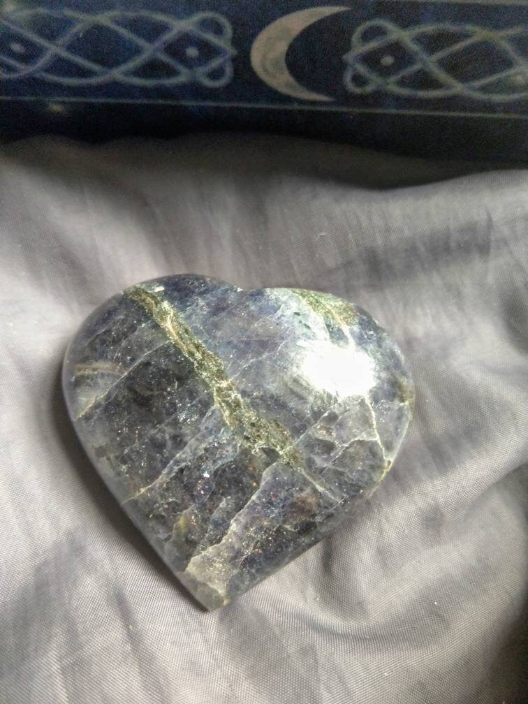 Iolite heart crystal healing natural polished stone 5-6cm
