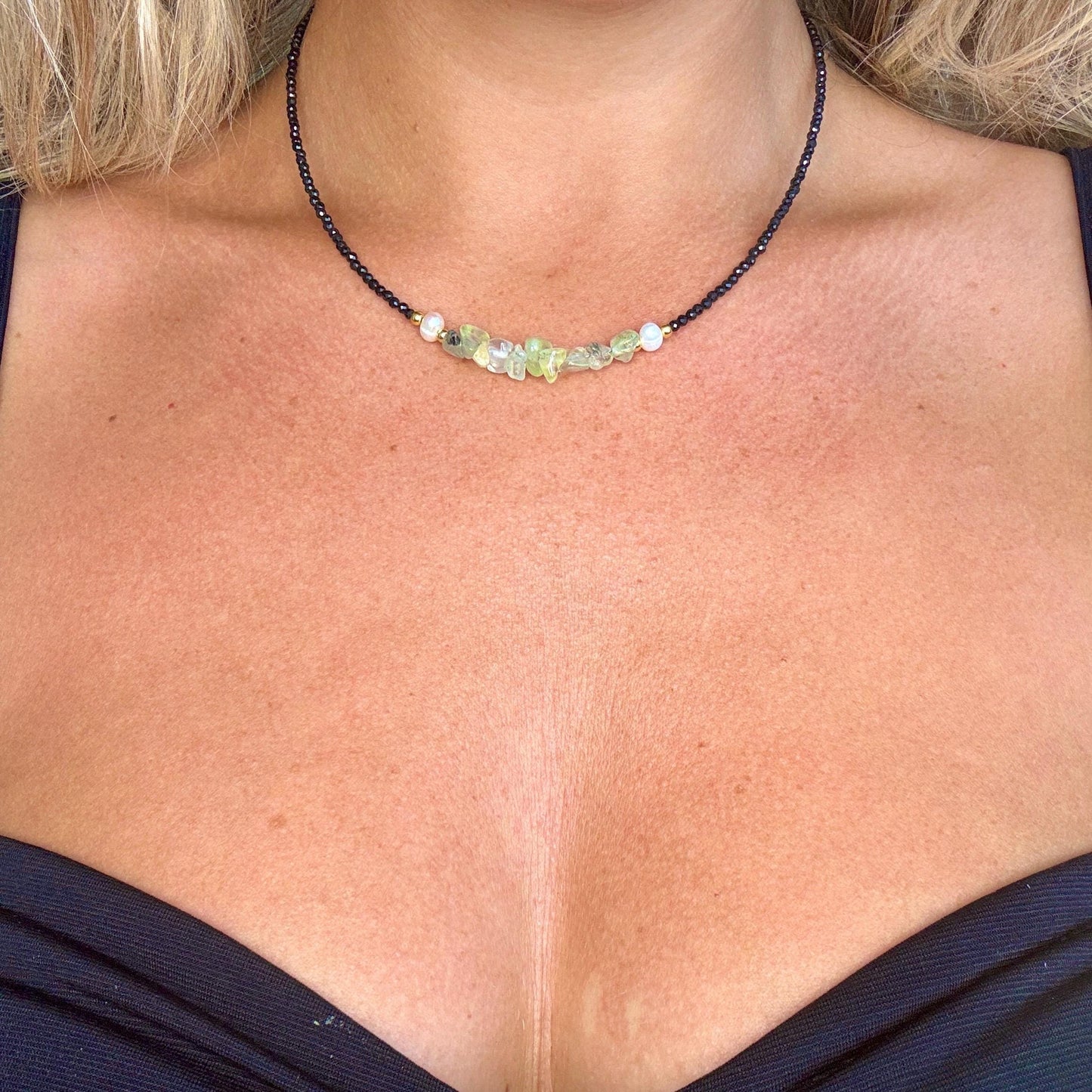 Prehnite and black tourmaline choker pearl necklace
