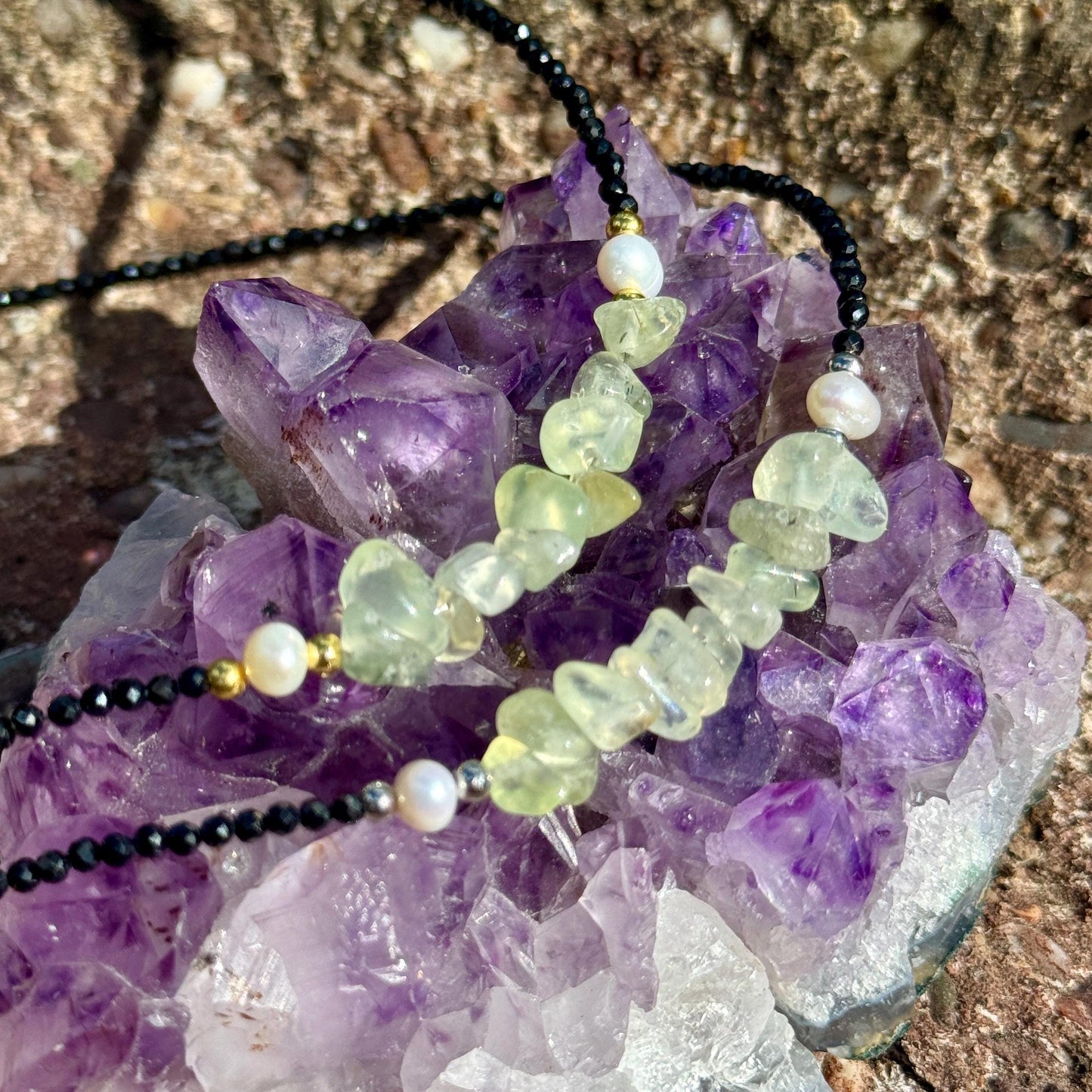Prehnite and black tourmaline choker pearl necklace