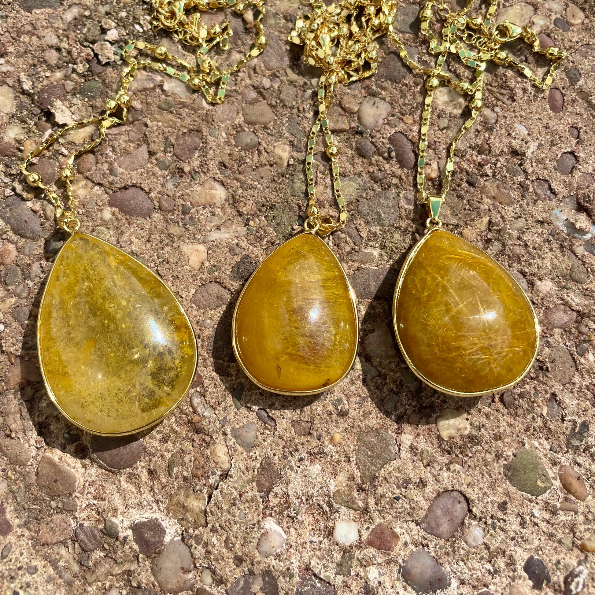 Golden healer quartz pendant deals