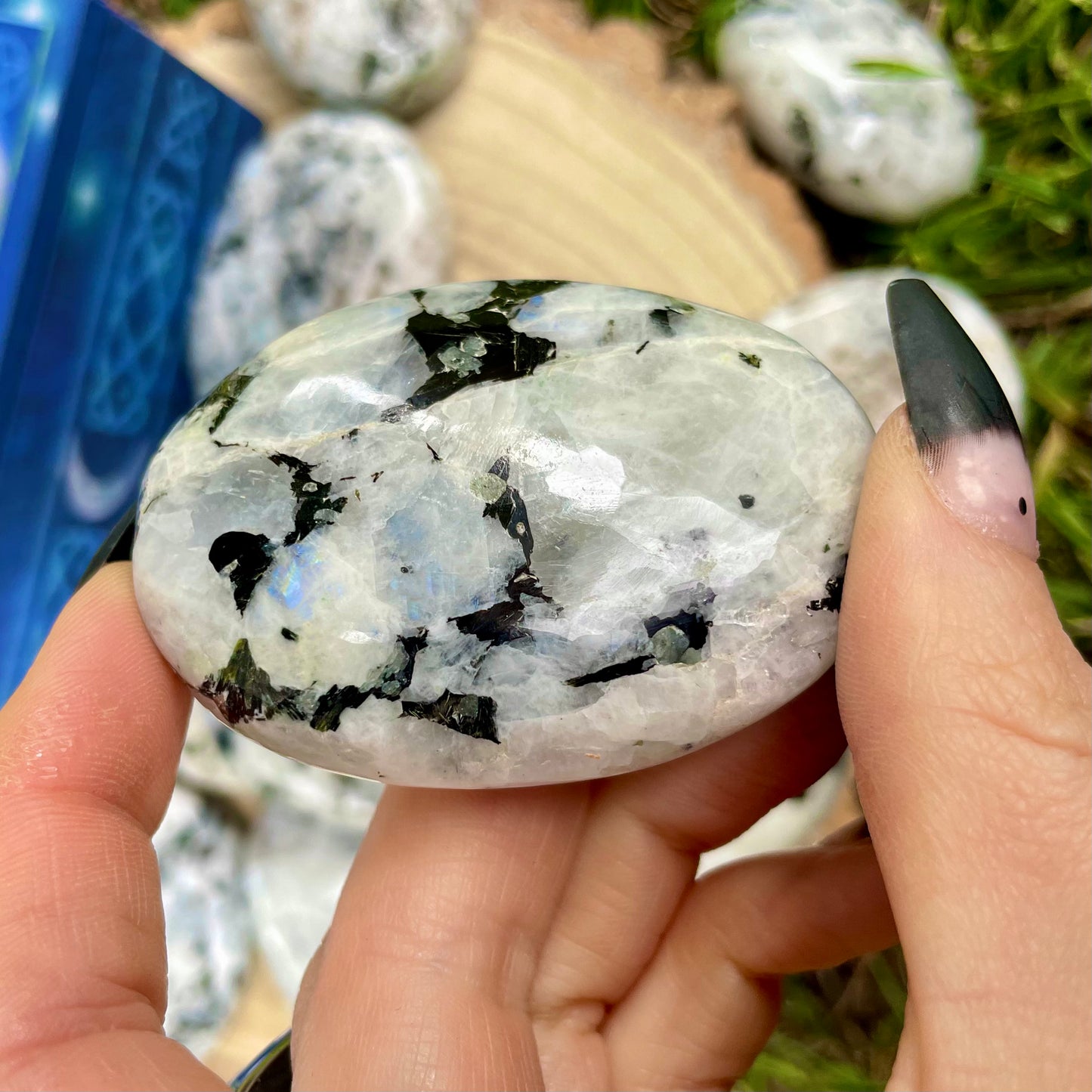 Rainbow Moonstone Palmstones 6cm 🤍🖤