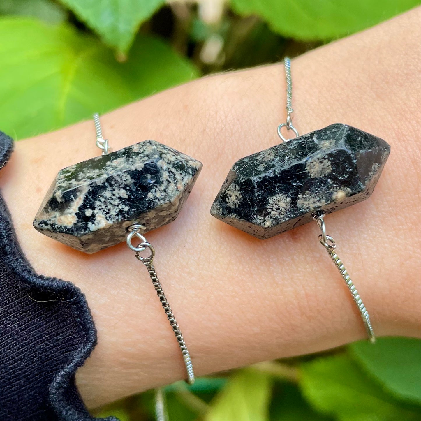 Raw Snowflake Obsidian Adjustable Minimalist Bracelet ❄️🖤