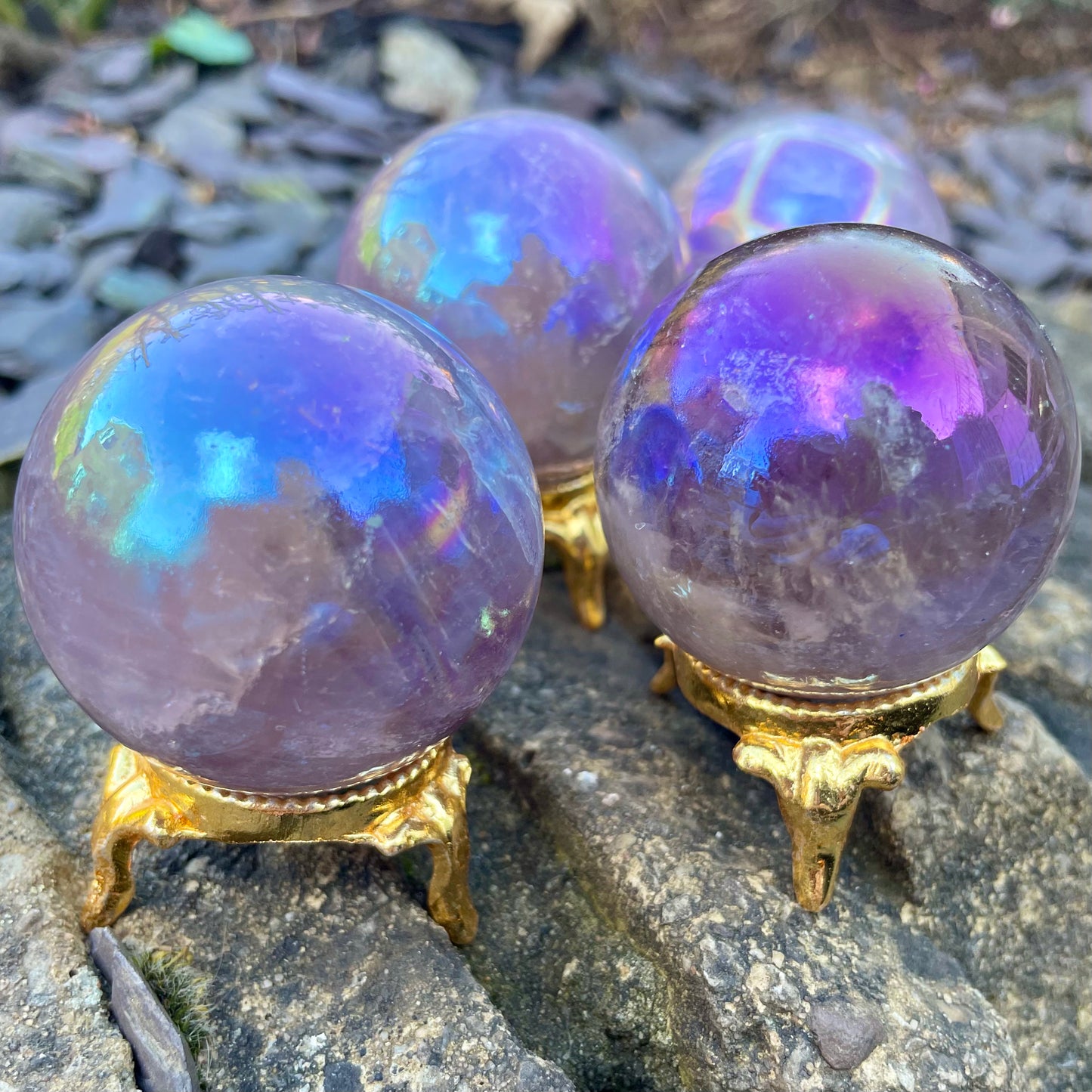 Aura Amethyst Spheres With Stand