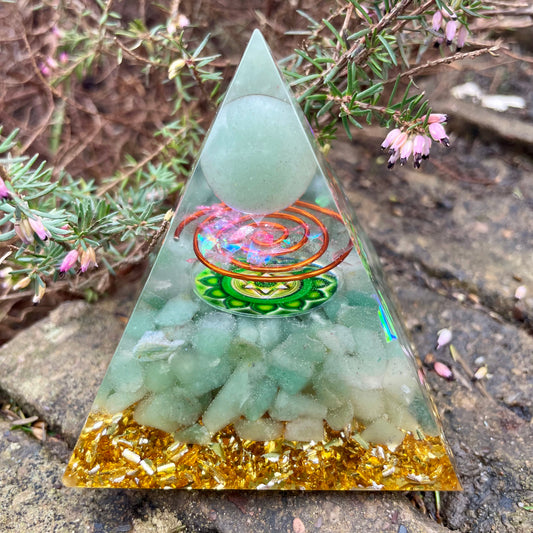 Green Aventurine Orgonite Pyramid ✨💚 3 Inches