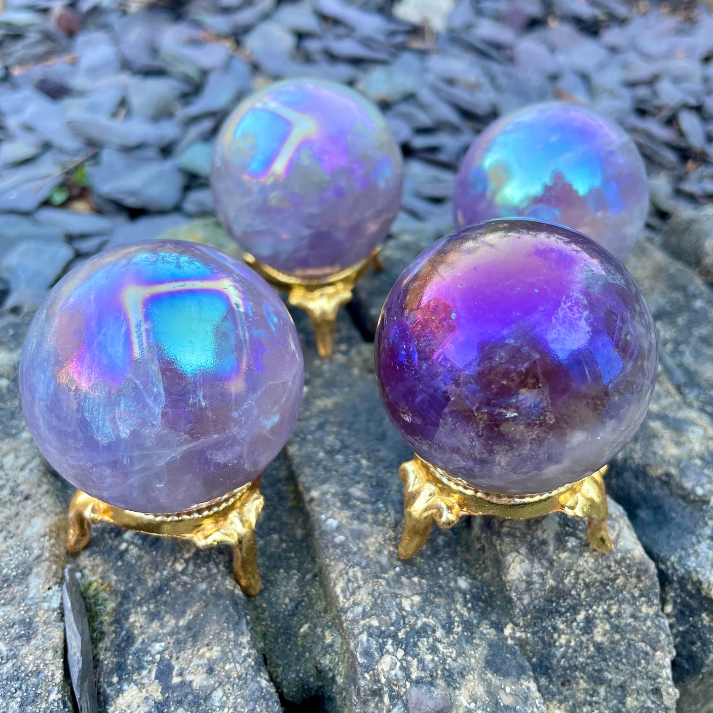 Aura Amethyst Spheres With Stand