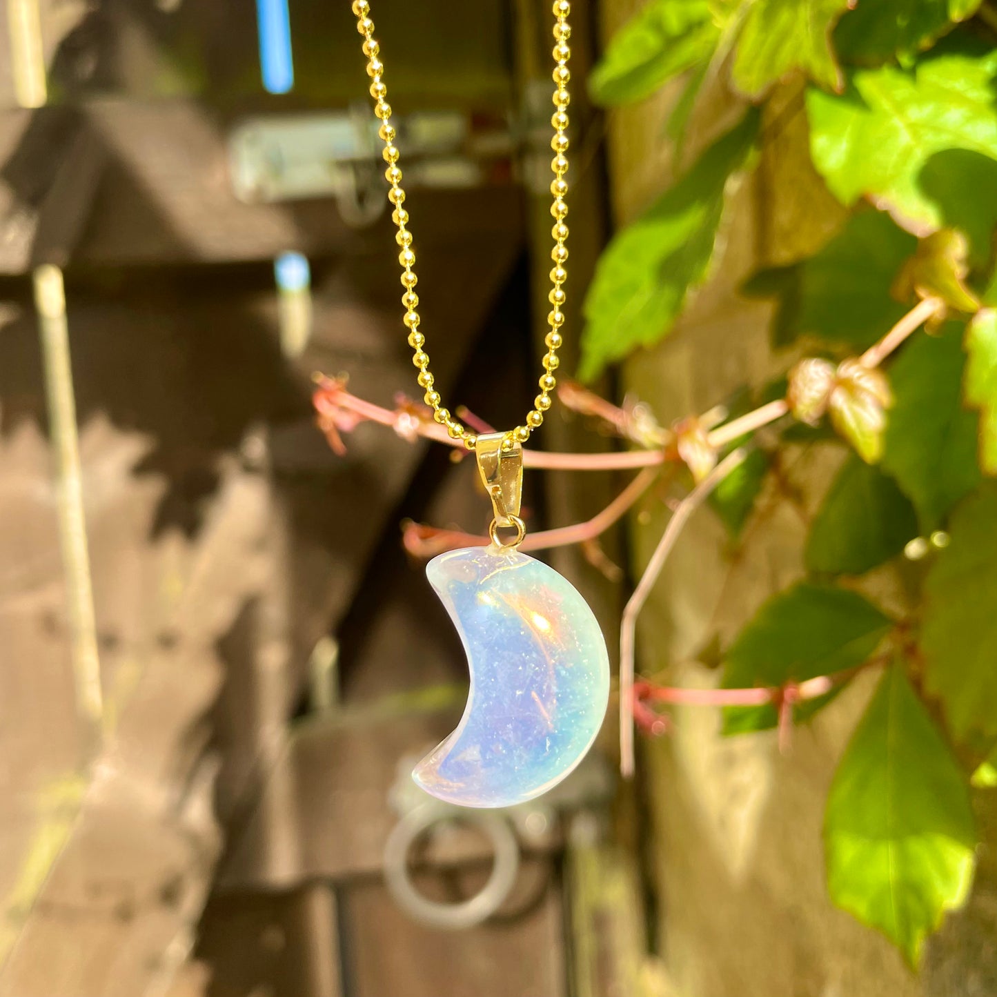 Angel Aura Quartz Moon Necklace 💙😇